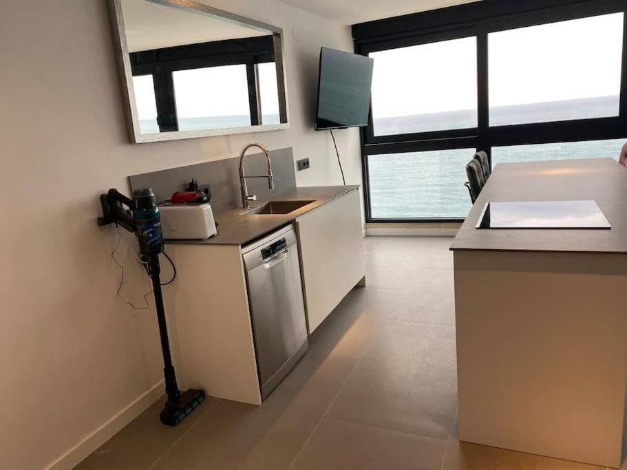 Estupendo Apartamento En Planta 23 Primera Linea Benidorm Exteriör bild